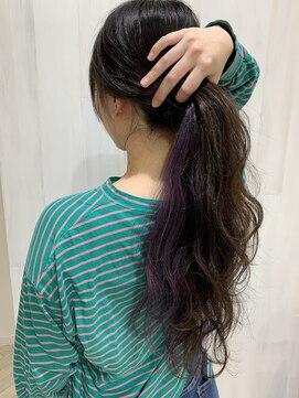 オーロ 西大寺店(ORO) バックシルエット【シールエクステで作るインナーカラー】