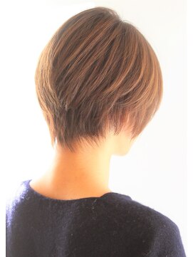 レウナ 外苑前(Reuna) 【30代40代50代】吉瀬美智子風大人ショート