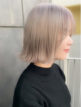 カリーナコークス 原宿 渋谷(Carina COKETH) ダブルカラーボブカットレイヤーカットインナーカラーハイライト