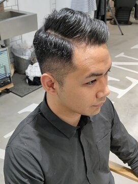 ジョニーメン 中野店(Johnny MEN) JohnnyMEN中野 フェードカットサイドパート