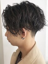 フィフス 栄(fifth)&nbsp;波巻きスパイラルパーマセンターパートツイストスパイラルパーマ