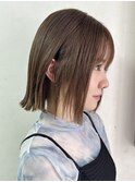 ショートボブ切りっぱなしベージュカラーダブルカラー20代30代