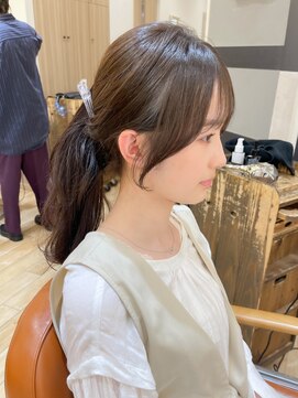 オリーブスバイネオリーブ(Olive's by neolive) *顔周りカット*(くびれヘア/顔周りカット/根元パーマ)
