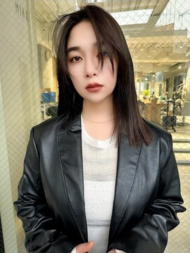 ミンクス 原宿店(MINX) レイヤーカット ウェットヘア オリーブベージュ 大人ヘア 原宿