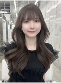 韓国ウェーブヘア ショコラグレージュ くびれ ぱっつん前髪