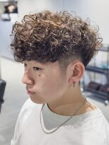 テクト バイアッシュ 吉祥寺店(Tect by Ash) ナチュラルスペインカールブラウンツーブロック