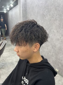 ライズトーキョー 土浦店(RISE TOKYO) シャープな質感の【ツイストスパイラルパーマ】