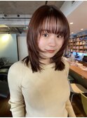 【あきら】ミディアムレイヤーハッシュカットボルドー暖色