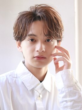 オーシャントーキョー サニー 原宿(OCEAN TOKYO Sunny) ニュアンスパーマカルマパーマセンターパートフェザーパーマ韓国