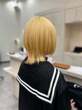 ヘアーワークス ボナ(HAIR WORKS bona.) 透明感溢れるブロンドボブ レイヤー/髪質改善Tr