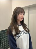 オリーブベージュ