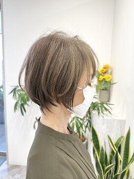 エレ 博多(ere) 大人美人ショート/レイヤーカット/白髪ぼかし/博多