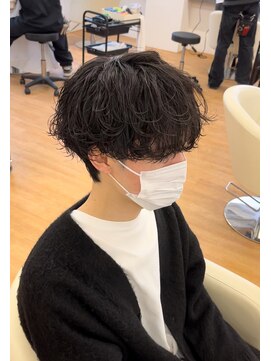 ビカム 名駅(become) 緩めシャドウパーマ