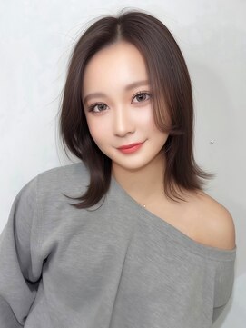 ロイオブジゼル(roi of GiseL) ミディアム ボブ 顔周りカット レイヤー ブラウン 透明感カラー