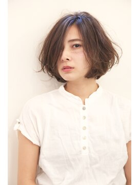 ルーシー(Lucy) エアリー大人ボブ