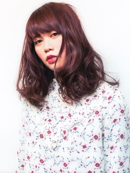 ヘアーズ ベリー 小林店(hairs BERRY)の写真/話題のアディクシーカラーで憧れの外国人風が叶う♪ツヤ感溢れる美髪を叶えるならhairs BERRY小林★