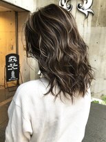 メリー(merry craftsman's factory) すじ感サーフ系ハイライトバレイヤージュアッシュベージュ