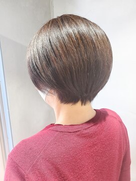 リコ(liko) 【liko ディレクター 奏子】ミセス艶ショート