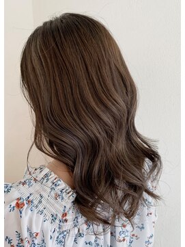 ヘアーサロン モンクール(hairsalon mon'coeur) 『 ハイライト×グレージュ 』立体感のあるカラースタイル♪