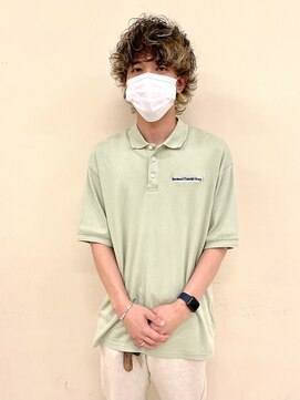 ルッツ(Lutz. hair design) マッシュウルフ＋ハイライトカラー【犬山良慈】