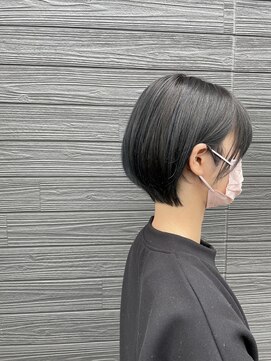 琉月 枝松店 ブルーブラック×ショートボブ