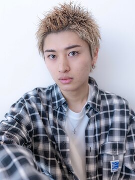 メゾンバイハバナ(maison by HAVANA) 束感ショートツーブロックマッシュハイライトスパイキーショート