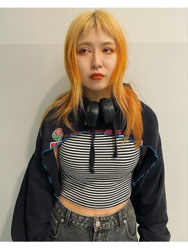 トゥーグッド(too good) ジグザグバングにムラのあるデザインカラー