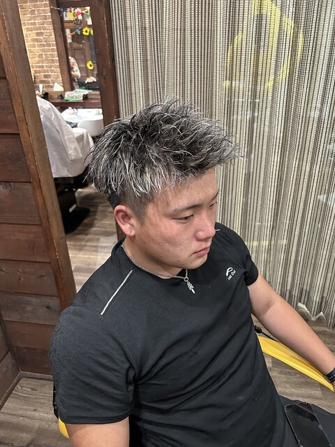 MEN’S HAIRハイライトマッシュパーマ〈理容室〉東浦和メンズ