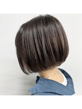 ルネ 北千住(Renee) タンバルモリ_くすみベージュ_顎ラインボブ