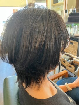 アンバー(amber) 大人ショート