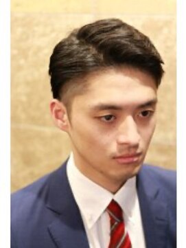 トウキョウ トコヤ 門前仲町(TOKYO TOKOYA) 7:3パートのビジネスツーブロックスタイル