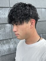 ヒュイル バイ ニアウ(Hwyl by Niau) メンズマッシュパーマ波巻きスパイラルパーマニュアンスパーマ