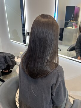 クオン 伊勢崎(QUON.) ブリーチなしグレージュ/透明感カラー