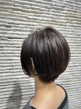 ビス リアン 川口店(Vis lien) 20代30代40代前下がりストレート小顔補正立体カット