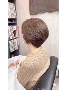 オト(oto) まとまり感重視◎ナチュラルボブ/白髪ぼかし/大人ショート