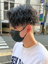 センターパート波巻きパーマスパイラルパーマツイストスパイラル