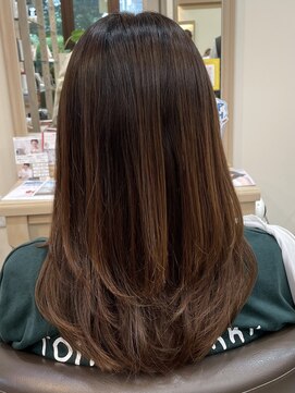 アルターリール(aL ter Rire) 暗めカラー/デザインカラー/フェイスフレーミング/澤瑞絵