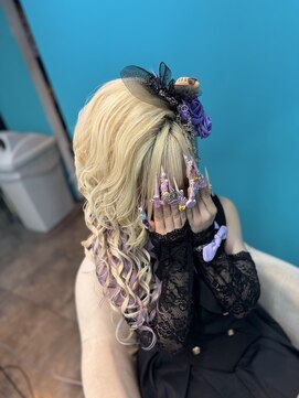 リエラ 新宿(RIERA) 盛り髪