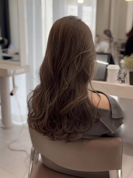 リス バイ ソヨン(Lis by SOYON) 大人の透明感カラー/艶髪カラー/簡単ヘアセット/アレンジ/z159