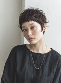 ニュアンスパーマ 大人ショート 顔周りカット くせ毛風 暗髪