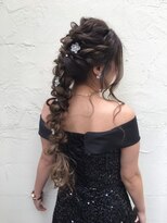 ラウレア(Laule'a)&nbsp;ゆるふわあカジュアル編み込みダウンスタイル ラウレア新福島