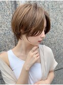 ハイライトで透明感アップ☆丸みショートボブ