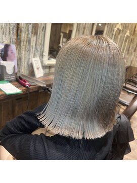 ヘアメイク Y-21 青葉台店 ミルクティーベージュカラー