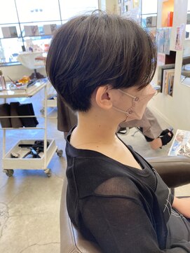 ヒカリス 東三国(HIKARIS) おしゃれハンサムショートグレージュカラー