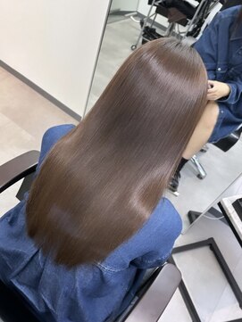 シンカ(shinka) shinkaストレート(髪質改善縮毛)＋艶出しトリートメント