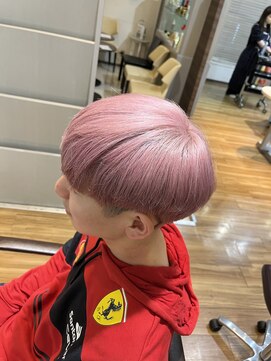 ドイ(DOI) ピンクカラー×メンズマッシュ