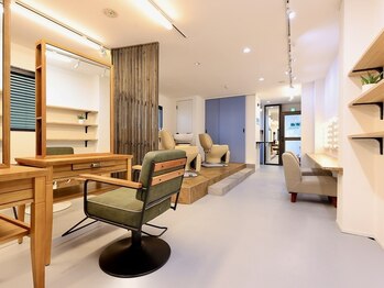 リコローレ(RE:COLORE)の写真/中央区、日本橋エリアでは珍しいヘアカラーリタッチ専門店！シンプルでお洒落な空間でリラックス♪