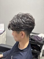 ナルハ(Naluha)&nbsp;#フェザーパーマ#刈り上げセンターパート