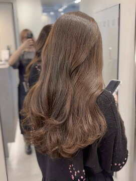 リス バイ ソヨン(Lis by SOYON) 《ブリーチなしWカラー×くすみグレージュ》