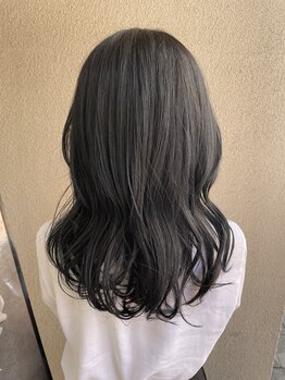 【本通駅徒歩3分】ライフスタイル・髪質・くせ・骨格などを見極め,お一人おひとりに合わせたご提案を──